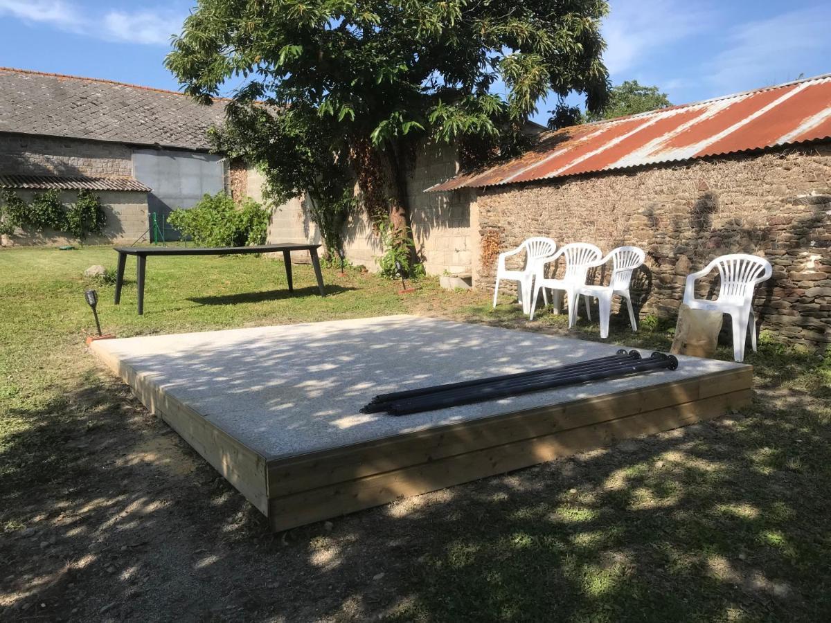 Hebergements Situes A 6 Kms Du Mont Saint Michel Tanis Экстерьер фото